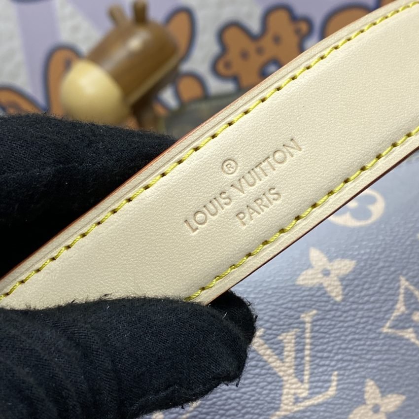 img_1698de7a_20240819_i1724061243_3234_0 Replica Louis Vuitton Side Trunk Canvas Beige - 图片 7