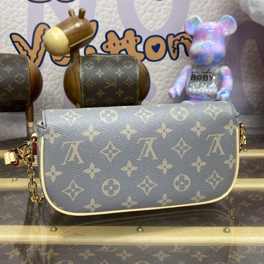 img_1698de7a_20240819_i1724061297_6956_0 Replica Louis Vuitton Wallet on Chain Ivy Grey - 图片 7
