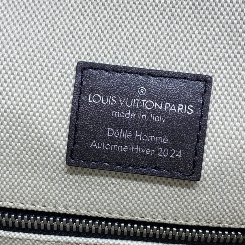 img_1698de7a_20240827_i1724756990_7222_0 Replica Louis Vuitton Christopher Backpack Grey - 图片 9