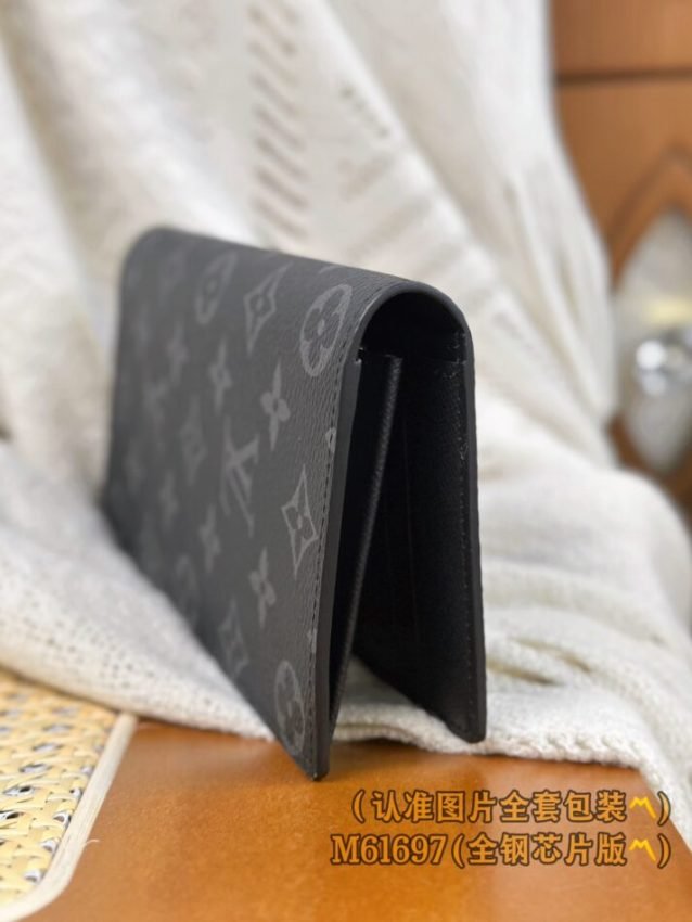 img_1e731787_20240613_i1718209874_1885_0 Replica Louis Vuitton Brazza Wallet Black - 图片 3