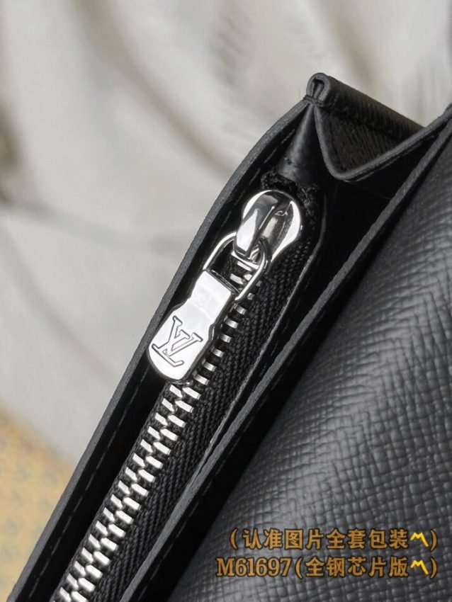 img_1e731787_20240613_i1718209874_632_1 Replica Louis Vuitton Brazza Wallet Black - 图片 2