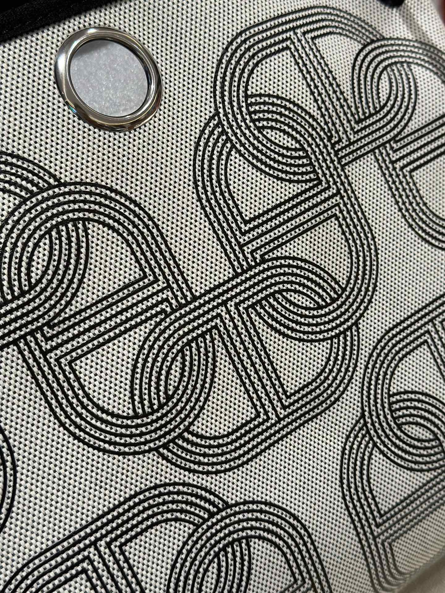 img_755f7c0e_20231116_i1700115648_3128_0 Replica Hermes Herbag 31cm Circuit Black - 图片 16