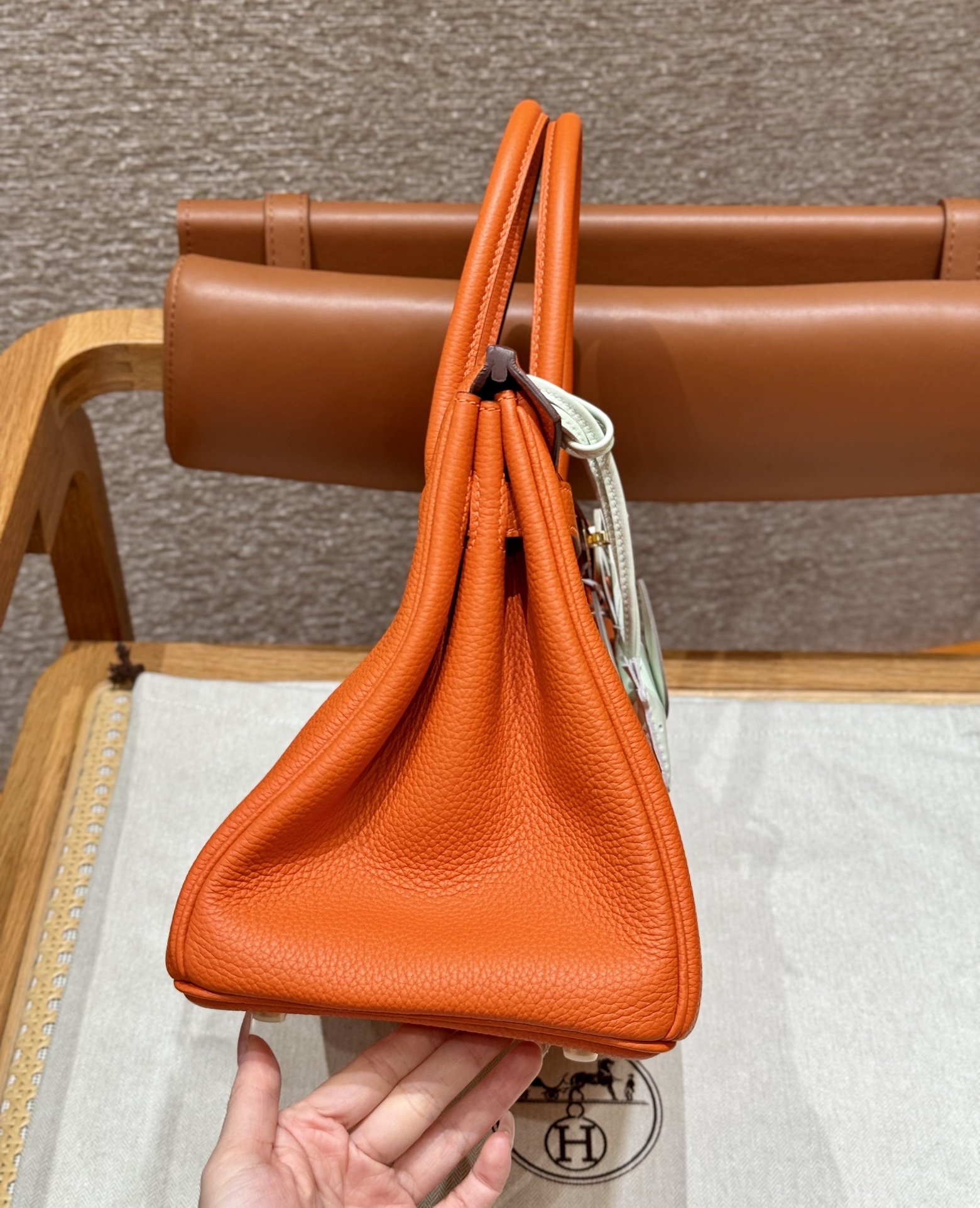 img_755f7c0e_20240513_i1715576664_1519_0 Replica Hermes Birkin Orange Togo Gold - 图片 4