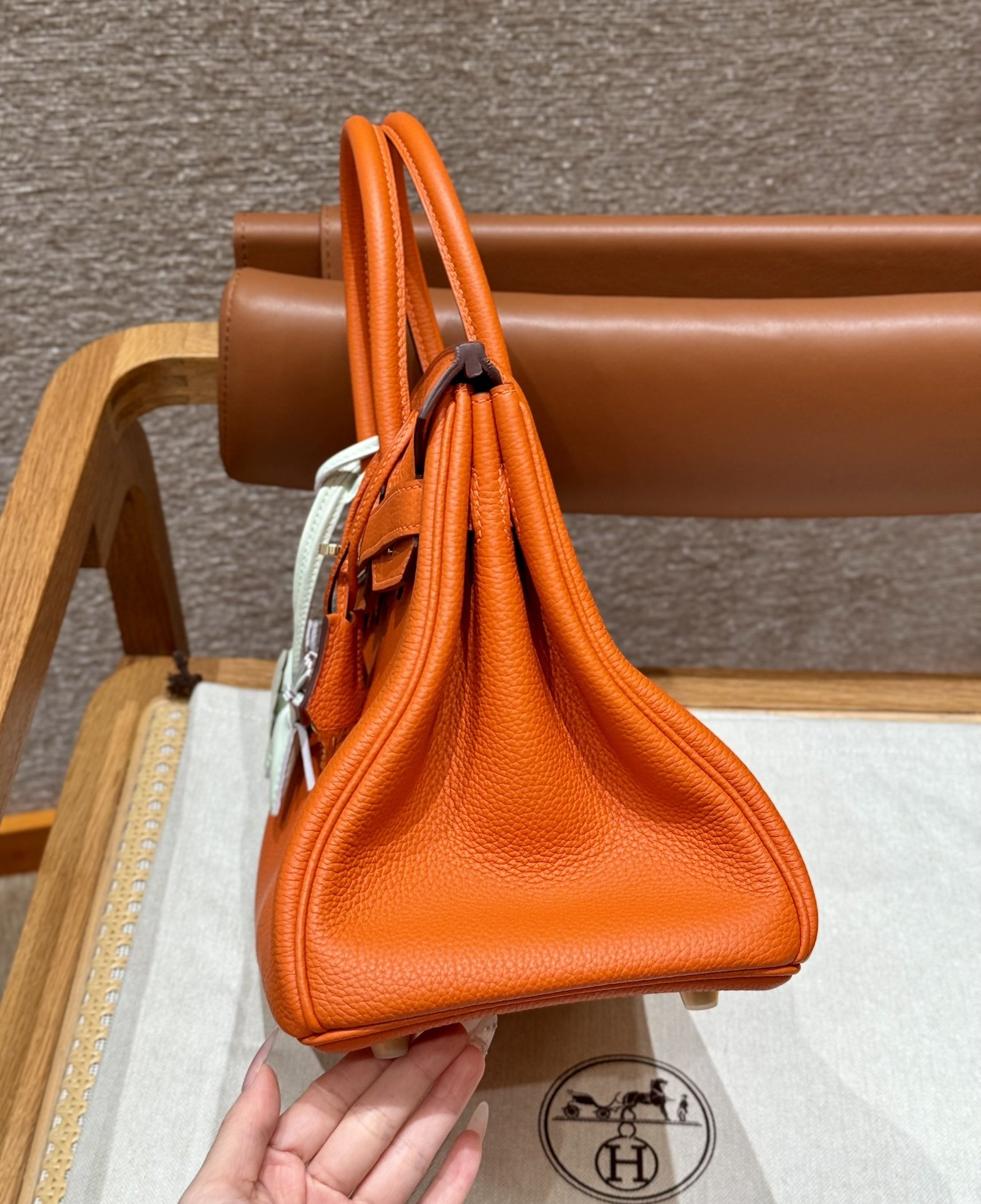 img_755f7c0e_20240513_i1715576664_9625_0 Replica Hermes Birkin Orange Togo Gold - 图片 8
