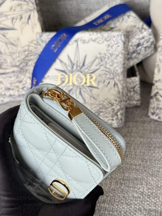 img_80e46a01_20231130_i1701338333_8870_0 Replica Dior Caro Patent Wallet - 图片 9