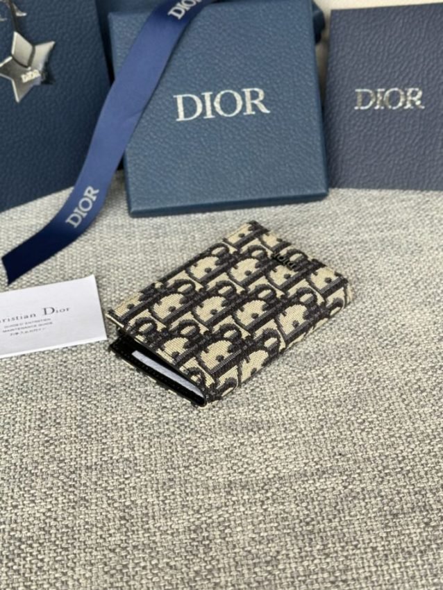 img_80e46a01_20240518_i1716019454_7132_8 Replica Dior Zipper Card Holder White - 图片 9