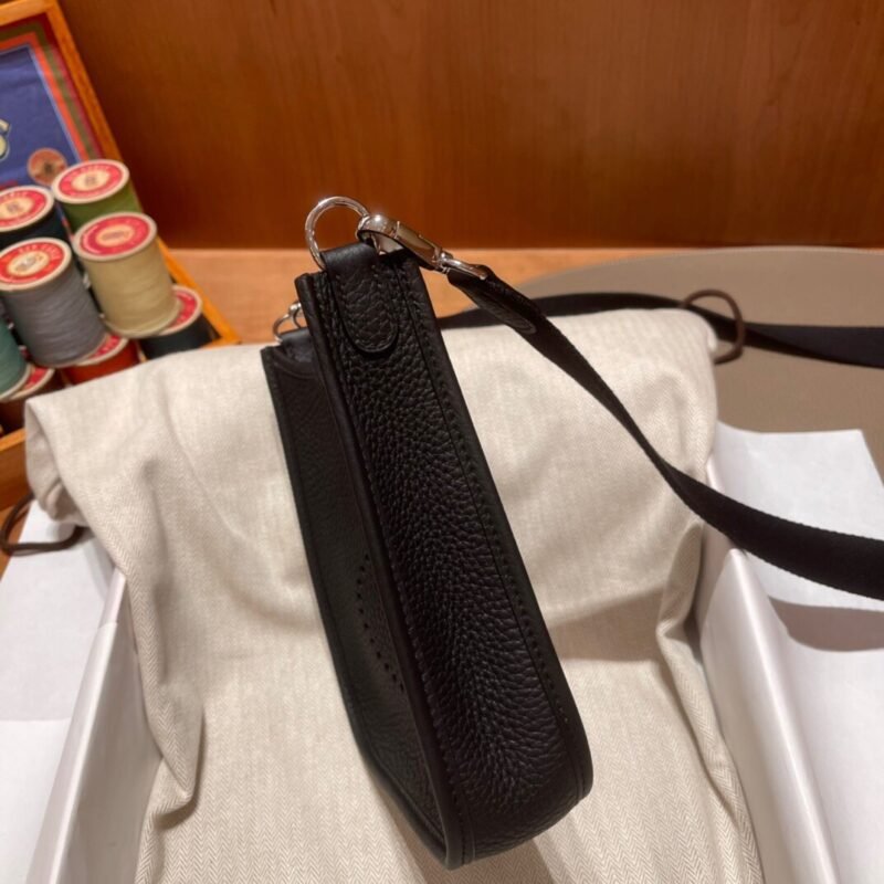 img_9712-800x800-1 Replica Hermes Evelyne II TPM Black Strap - 图片 5