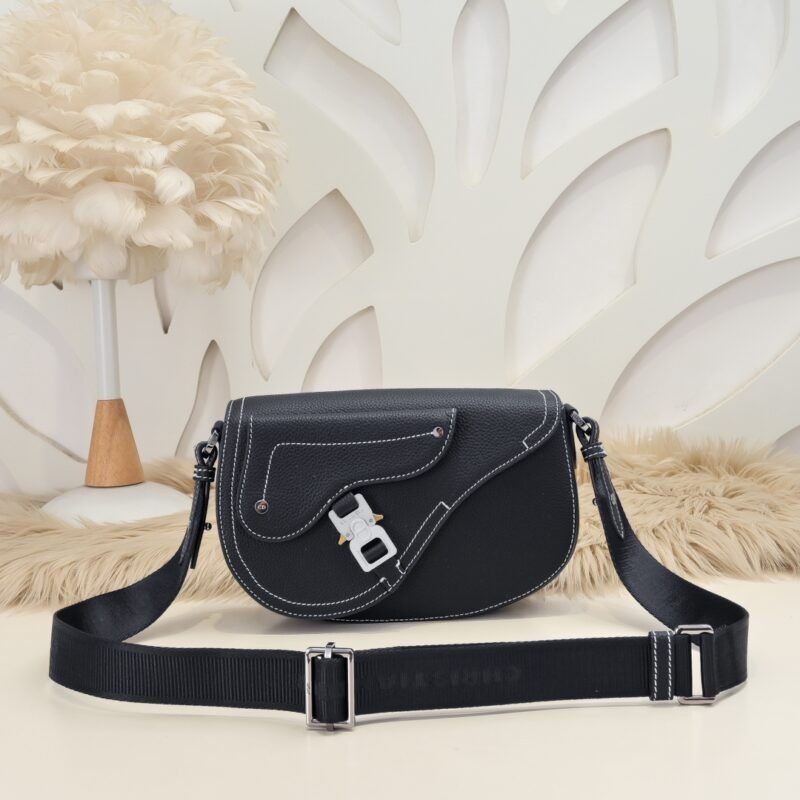 img_a189b943_20240520_i1716138945_1516_2 Replica Dior Saddle Messenger Black