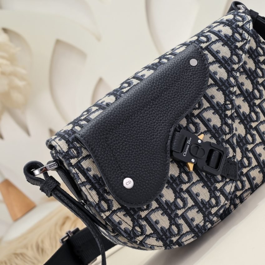 img_a189b943_20240520_i1716139519_6113_0 Replica Dior Saddle Messenger White Classic - 图片 6