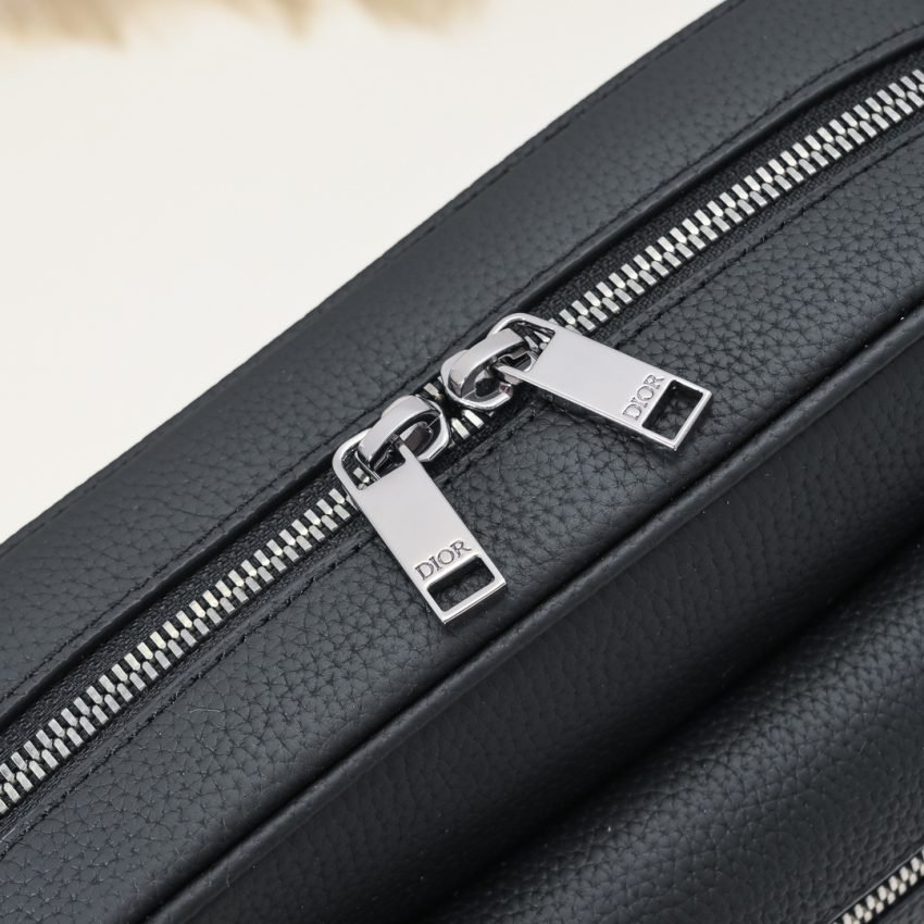 img_a189b943_20240913_i1726170782_5647_1 Replica Dior Rider Zipped Messenger Bag - 图片 5