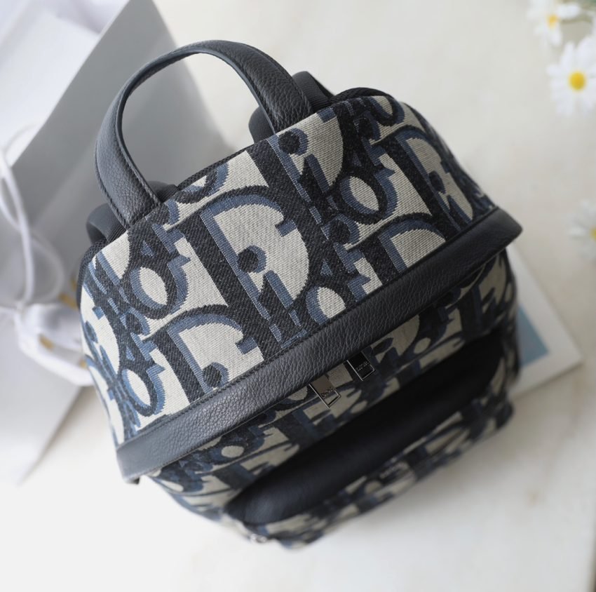 img_b8f835f8_20231204_i1701668200_5021_1 Replica Dior Rider Backpack Beige - 图片 4