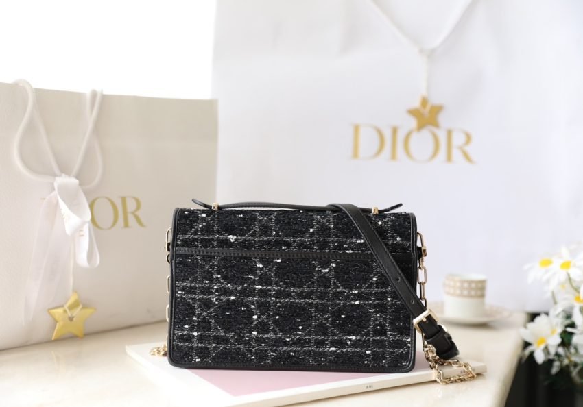 img_b8f835f8_20240507_i1715057807_9949_8 Replica My Dior Top Handle Bag Black Canvas - 图片 3