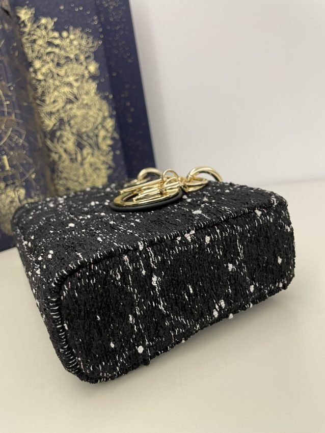 img_d39c4a05_20240327_i1711512772_1965_1 Replica Dior Lady D-Joy Large Bag Wool - 图片 4