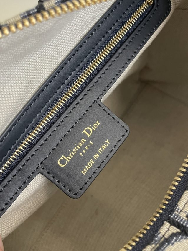 img_d39c4a05_20240726_i1721983495_1270_4 Replica Dior Groove - 图片 4
