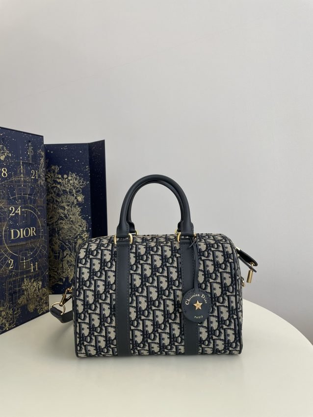 img_d39c4a05_20240726_i1721983495_3301_9 Replica Dior Groove