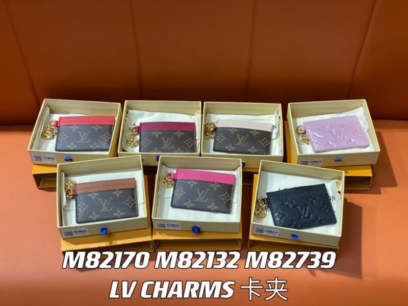 img_e8675cc7_20231216_i1702710464_4662_0 Replica Louis Vuitton Card Holder