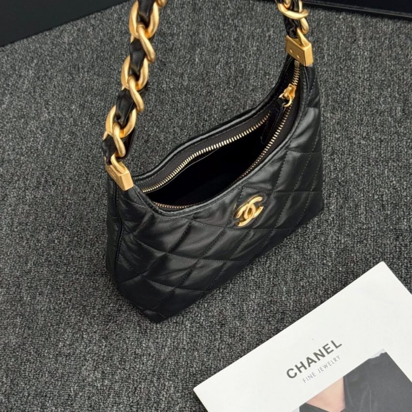 windows1718287587744_459364777545083959 Replica CHANEL 24a Hobo Small - 图片 3