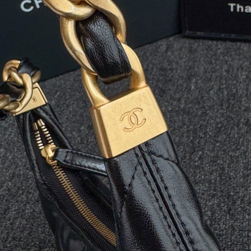 windows1718287590332_827153578-930084718 Replica CHANEL 24a Hobo Small - 图片 5