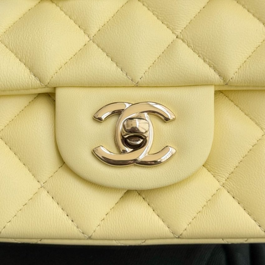 windows1718911357716_1158465678810888740 Replica CHANEL Classic Flap 17cm Yellow - 图片 5