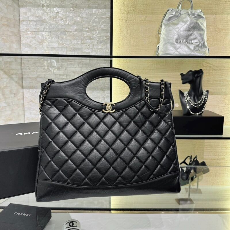 wsxcWeb_6e471929_o_1hjuodhv910uuli5ld3n9i8vv8.jpeg Replica CHANEL 31Bag Large Black