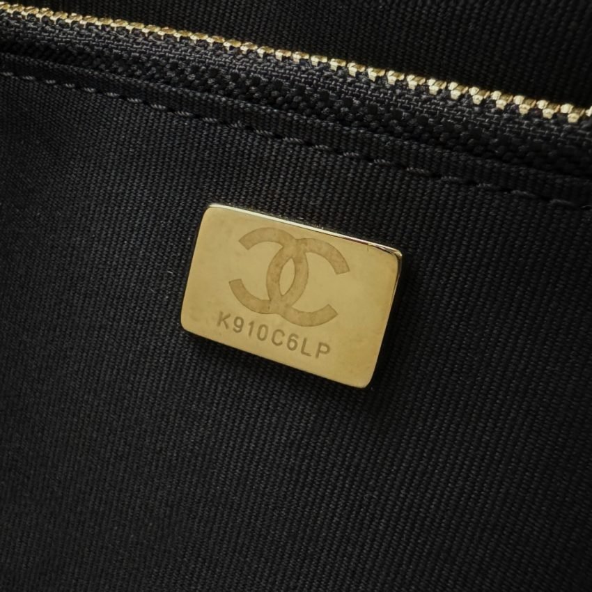 wsxcWeb_6e471929_o_1hjuoduil72h1687180lbc7o6oc.jpeg Replica CHANEL 31Bag Large Black - 图片 7