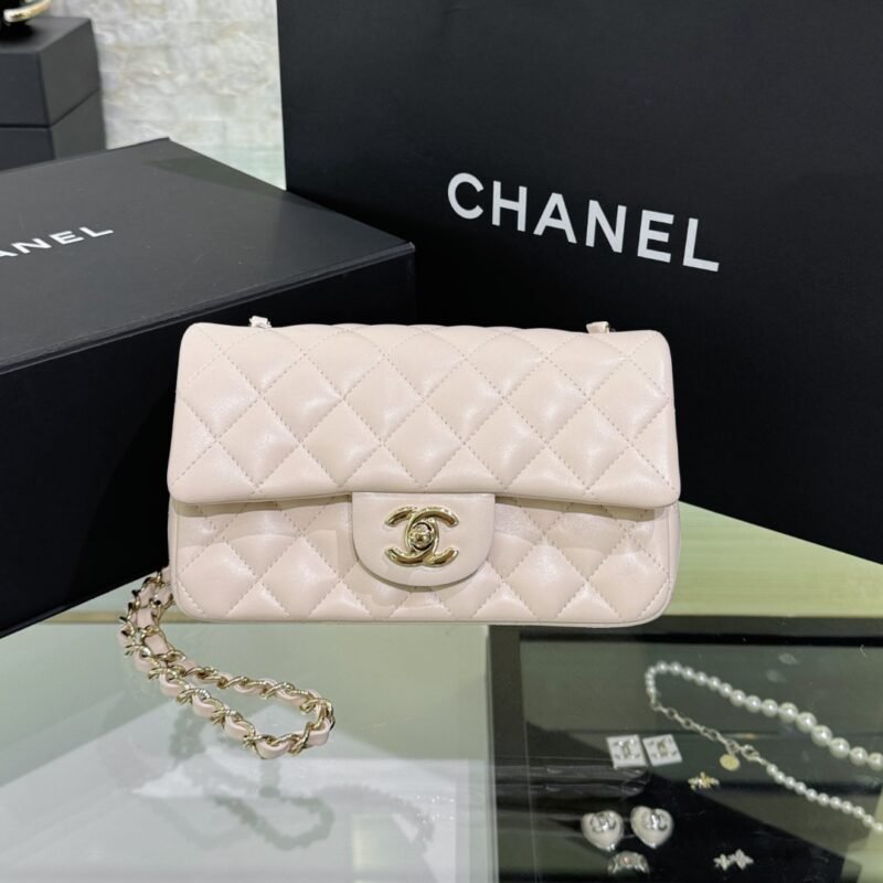 wsxcWeb_6e471929_o_1hp8of78j1ai110vm1pj51tukj89e.jpeg Replica CHANEL Classic Flap 20cm Beige