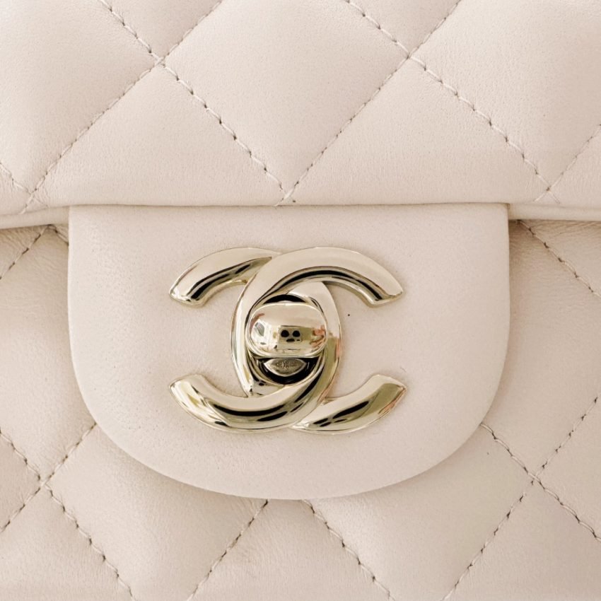 wsxcWeb_6e471929_o_1hp8of78ljhtp1i14bjdl901g.jpeg Replica CHANEL Classic Flap 20cm Beige - 图片 3