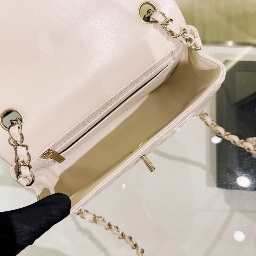 wsxcWeb_6e471929_o_1hp8of78s2fn1jabje1t30gjhm.jpeg Replica CHANEL Classic Flap 20cm Beige - 图片 9