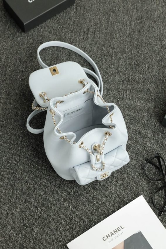 wsxcWeb_6e471929_o_1hskmf4i41jui1r5u1mc51dll1uh3v.jpeg Replica CHANEL 23A Backpack Small Light Blue - 图片 2
