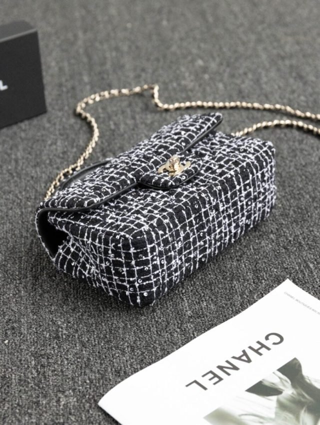 wsxcWeb_6e471929_o_1hsmr3gdj18mc18qarce129f1rev6.jpeg Replica CHANEL 24p Tweed Black and White - 图片 4