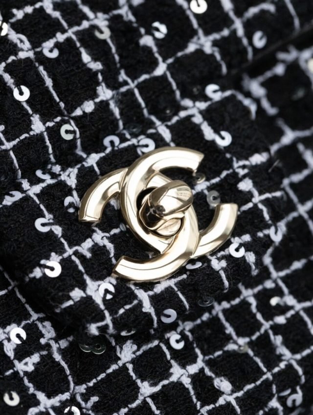 wsxcWeb_6e471929_o_1hsmr6ip013cs6rs54ig9a88b.jpeg Replica CHANEL 24p Tweed Black and White - 图片 8