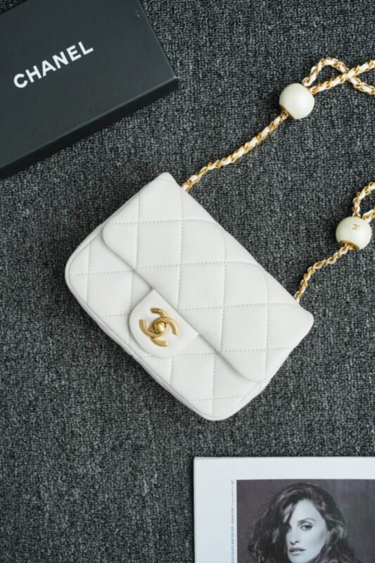 wsxcWeb_6e471929_o_1htr8242l18fj1b681e4r1cgoknj0.jpeg Replica CHANEL CF Double Pearl White