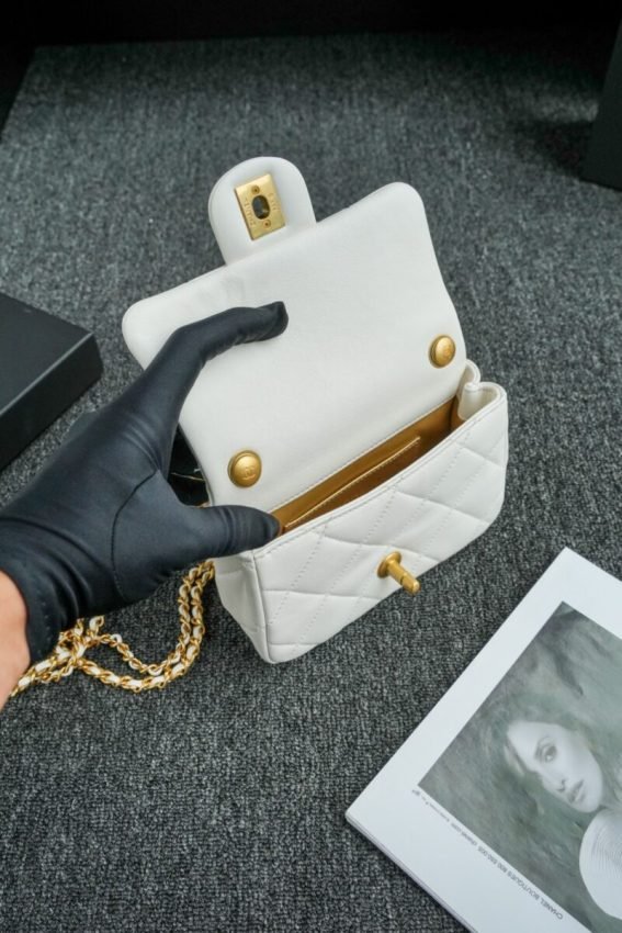 wsxcWeb_6e471929_o_1htr8d9d510t75sgs17hm7rt28.jpeg Replica CHANEL CF Double Pearl White - 图片 7
