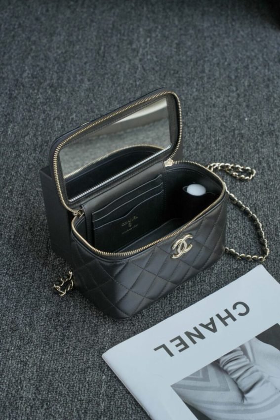 wsxcWeb_6e471929_o_1hu5kvi40rqmete1v1jrap1r1v8.jpeg Replica CHANEL 24s Pearl Handle Box Black - 图片 11