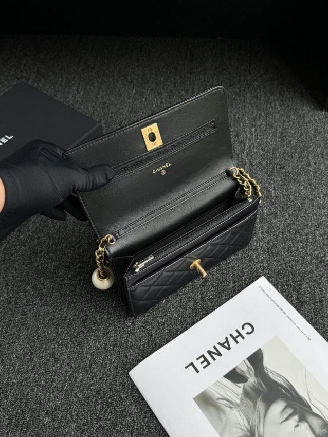 wsxcWeb_6e471929_o_1hundo6glrcc1g2aluuc2t109h1.jpeg Replica CHANEL 24s Double Pearl Woc Black - 图片 5