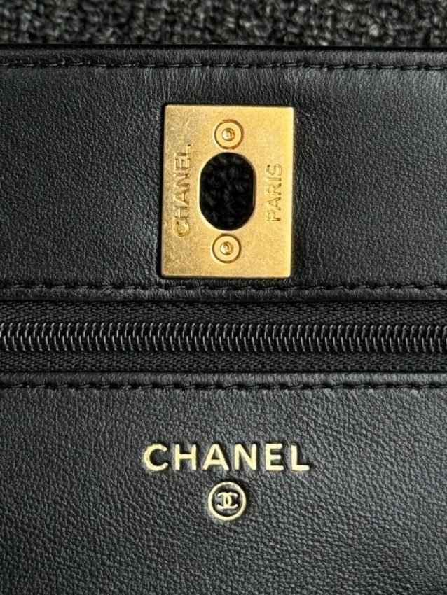 wsxcWeb_6e471929_o_1hundo6gm1cdnh5u15kh1f5mcma2.jpeg Replica CHANEL 24s Double Pearl Woc Black - 图片 6